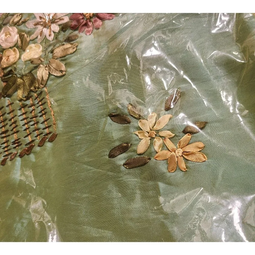 Unbranded new green
